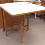 681 2420 GATE-LEG TABLE